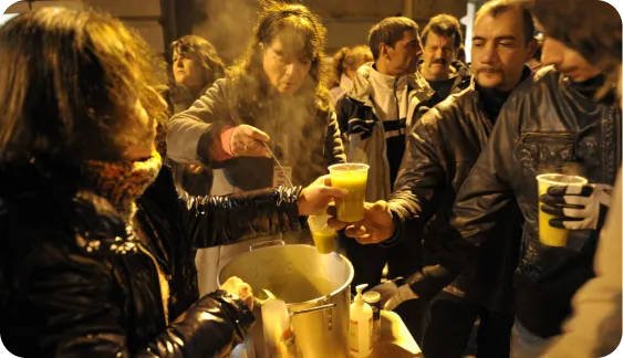 action-froid-a-choisi-le-mardi-car-le-creneau-n-etait-pas-pris-par-d-autres-associations-les-beneficiaires-sont-de-plus-en-plus-nombreux-photos-dna-michel-frison-14198718431